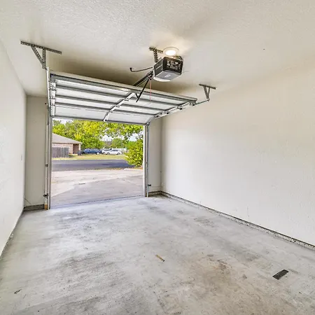 Urban Oasis Apartment Killeen Exterior photo