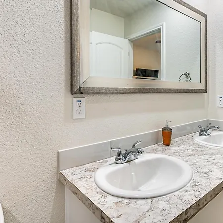Urban Oasis Apartment Killeen Exterior photo