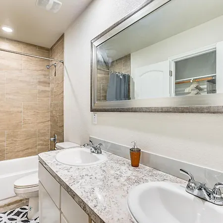 Urban Oasis Apartment Killeen Exterior photo