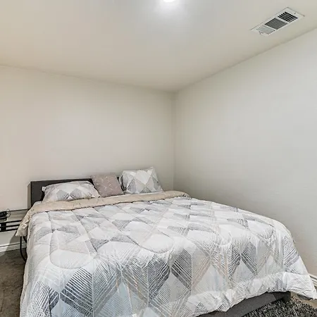Urban Oasis Apartment Killeen Exterior photo