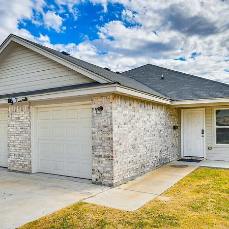 Urban Oasis Apartment Killeen Exterior photo